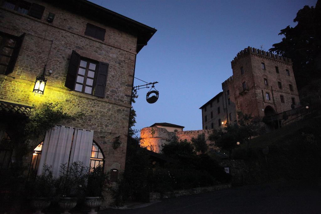 Hotel Antico Borgo Di Tabiano Castello - Relais De Charme Tabiano Terme Exterior foto