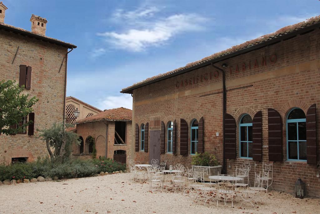 Hotel Antico Borgo Di Tabiano Castello - Relais De Charme Tabiano Terme Exterior foto