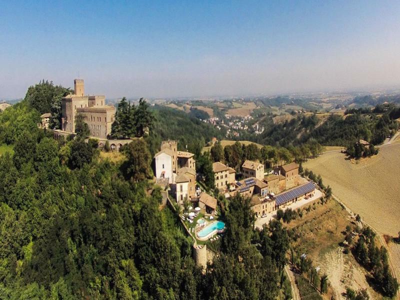 Hotel Antico Borgo Di Tabiano Castello - Relais De Charme Tabiano Terme Exterior foto